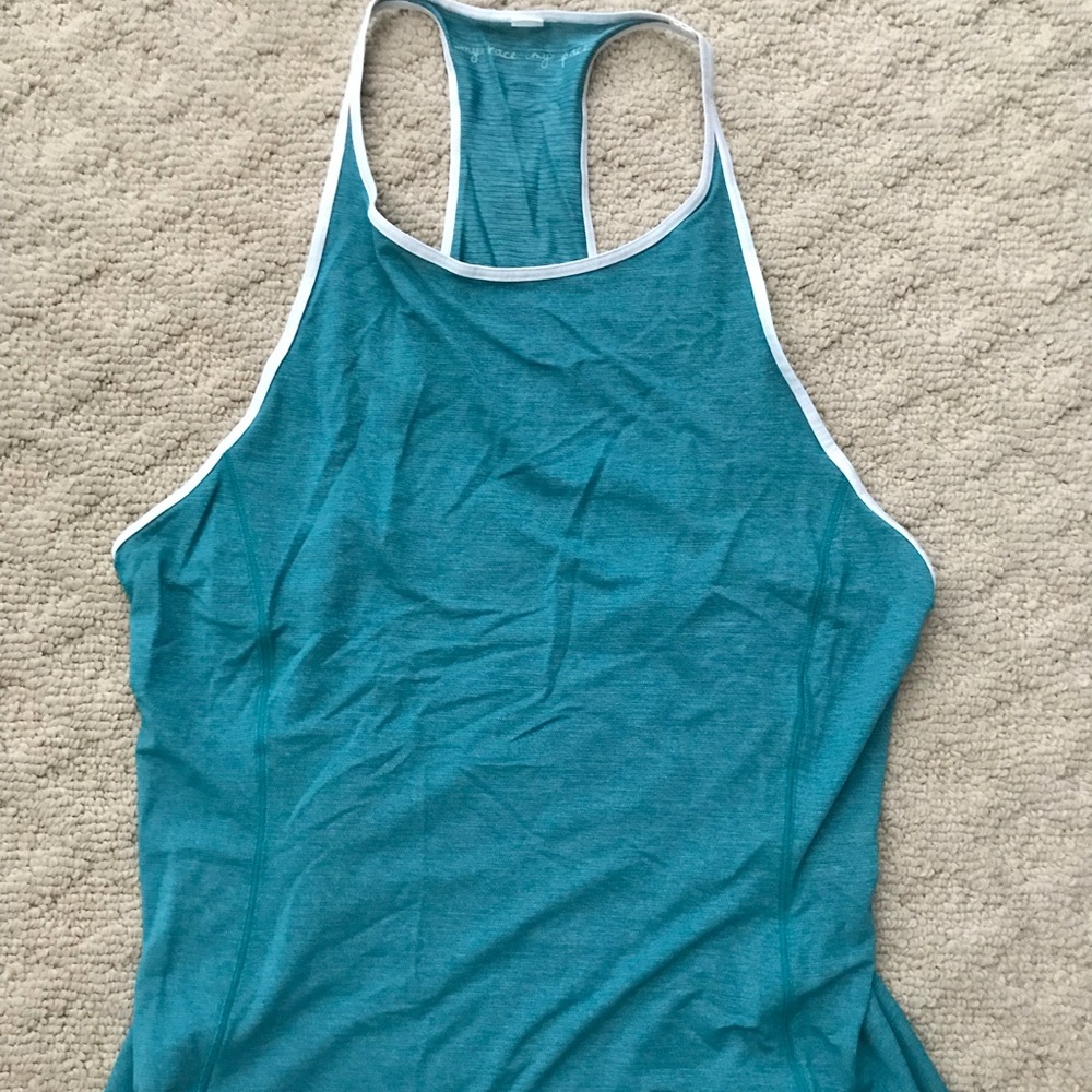 Lululemon tank